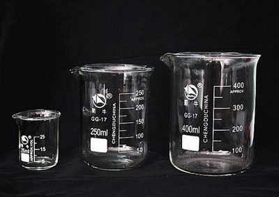 校園創業新典范 大學生開網店賣教學儀器，年銷1.5億背后的“玻璃”生意經